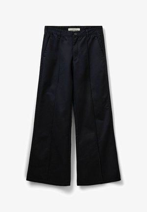 Hlače širokih nogavic iz temno modrega blaga, z gumbom za zapiranje, sprednjimi žepi in izrazitimi pregibi za eleganten videz.