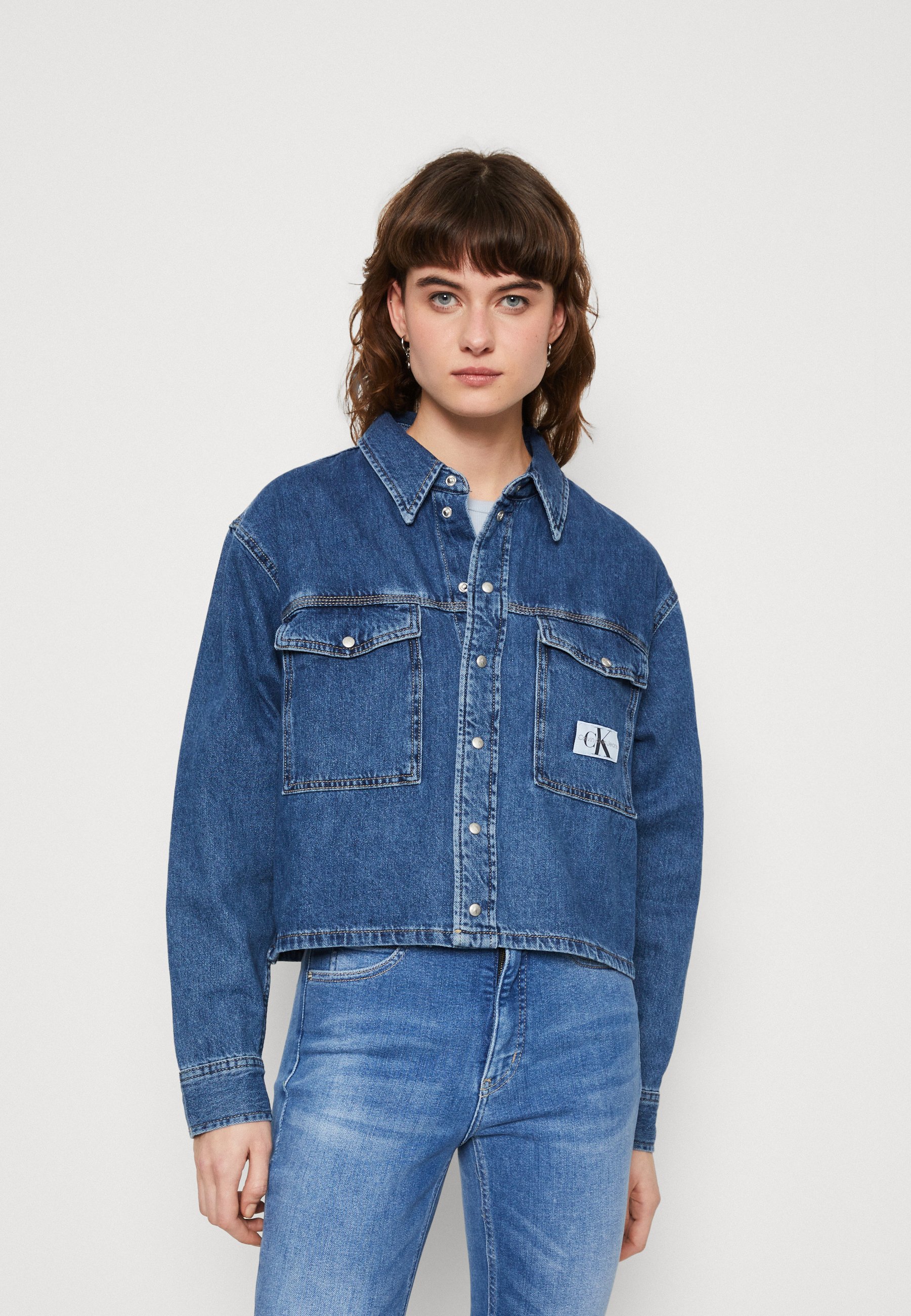 Klein CROPPED UTILITY - Button-down blouse - denim denim - Zalando.de