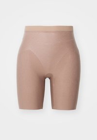 SPANXSHAPE™ INVISIBLE SUPIMA® COTTON MID-THIGH SHORT - Alakformáló ruházat - beige
