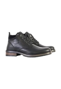Bottines en cuir noir avec une finition lisse, design à lacets, semelles en caoutchouc et accent en bois sur le talon. Présente un détail de logo en relief.