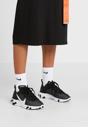 Nike Sportswear, Sneakersy niskie