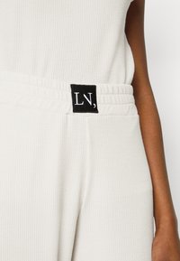 Lounge Nine LNANDY CULOTTE - Calças - moonbeam