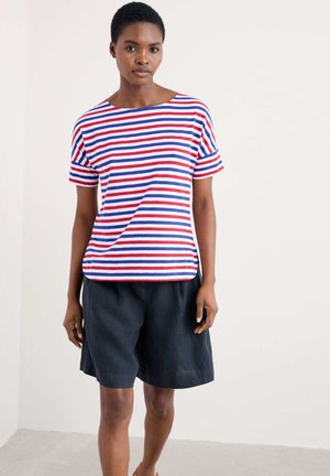 BRYHER VIEW  - Print T-shirt - red duet mini cornish scarlet