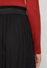 ONLY Tall ONLVENEDIG LIFE LONG SKIRT - Maxi szoknya - black