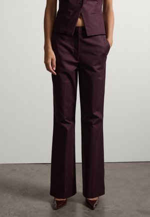 Stefanel, FLARED TROUSERS. - Stoffhose - wine purple