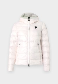 Giacca a vento rosa chiaro, con cappuccio, chiusura con zip e tasche laterali. Presenta un design trapuntato orizzontale e un piccolo logo sul petto.