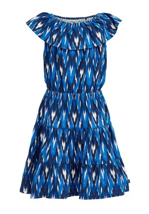Niebieska sukienka z falbanami przy dekolcie i warstwowym krojem. Posiada zygzakowaty wzór w różnych odcieniach niebieskiego i bieli. Lekka, fakturowana tkanina.