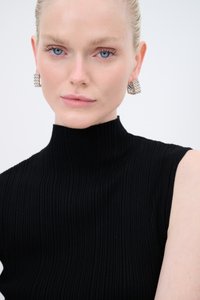 adL TURTLENECK SLEEVELESS  - Top - black
