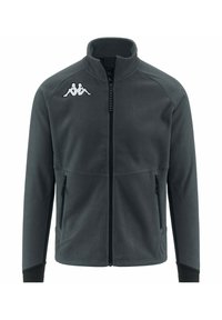 Giacca in pile grigio scuro con colletto alto, zip frontale, due tasche laterali e logo sul lato sinistro del petto. Presenta dettagli neri sui polsini.