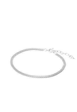 Srebrna bransoletka z podwójnym łańcuszkiem, okrągłym zapięciem oraz regulowanym przedłużeniem z ogniw na białym tle.