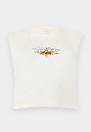 Hvit ermeløs skjorte med en flammende sol og teksten "Billabong" i stiliserte bokstaver på brystet.