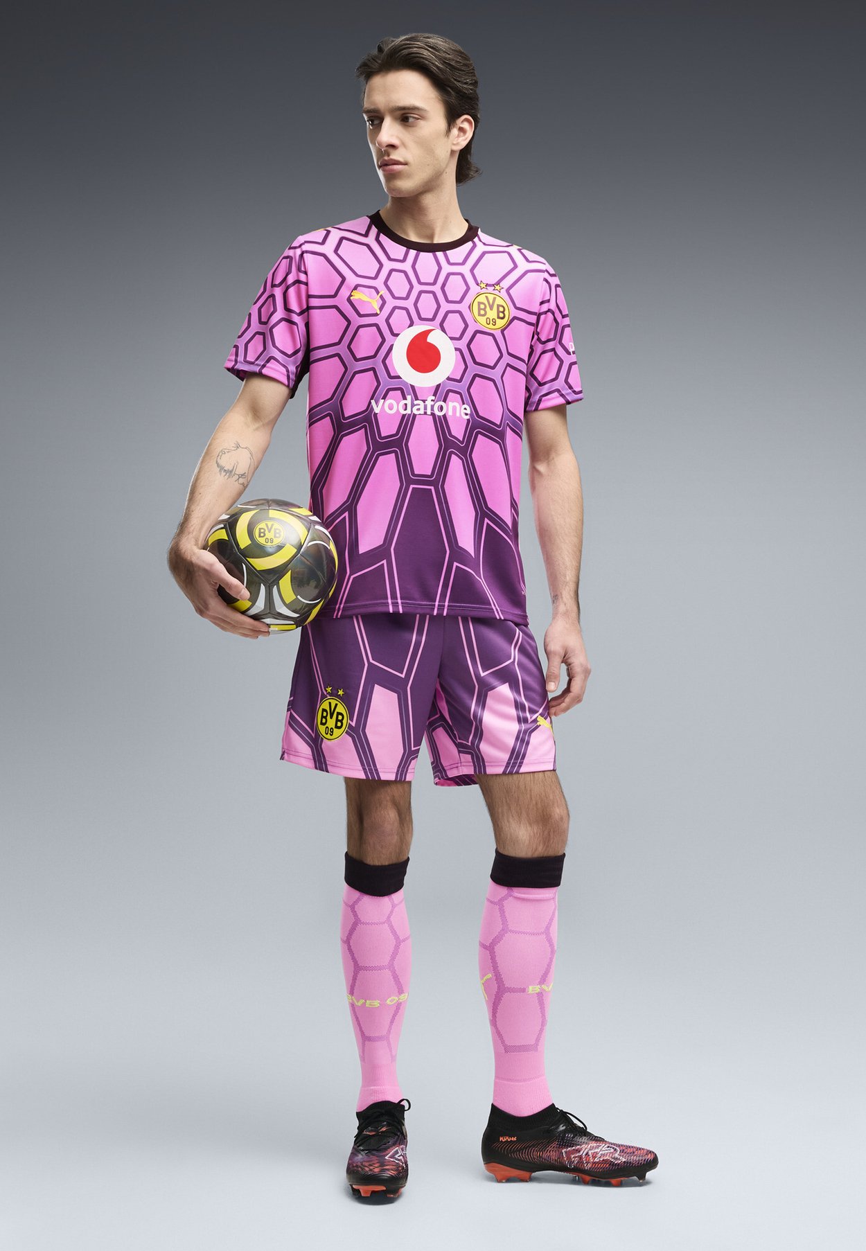 PUMA BORUSSIA DORTMUND 26/27 TORWARTSHORTS - Sports shorts - purple pop-pink pixel