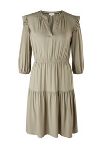 Robe vert olive clair jusqu'aux genoux avec manches trois-quarts, taille élastique, détails à volants aux épaules et col en V.