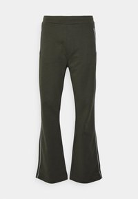 Não selecionado, utility green