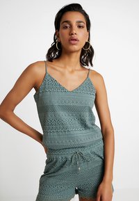 Vero Moda VMHONEY SINGLET - Top - laurel wreath