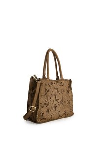 Braune Leder-Tote mit durchbrochenem Blumenmuster, doppelten Griffen und einem abnehmbaren Schulterriemen mit goldfarbenen Hardware-Details.
