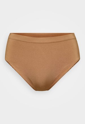 Aukšta liemenu bikini kelnaitės, pagamintos iš lygaus, matinio rudo audinio. Pasižymi beSiūle liemeniu ir visiškai dengiančiu dizainu su subtilia tekstūra.