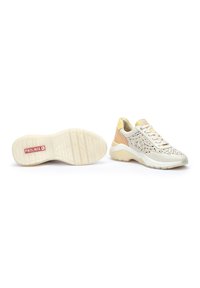 Pikolinos NERJA - Zapatillas - nata