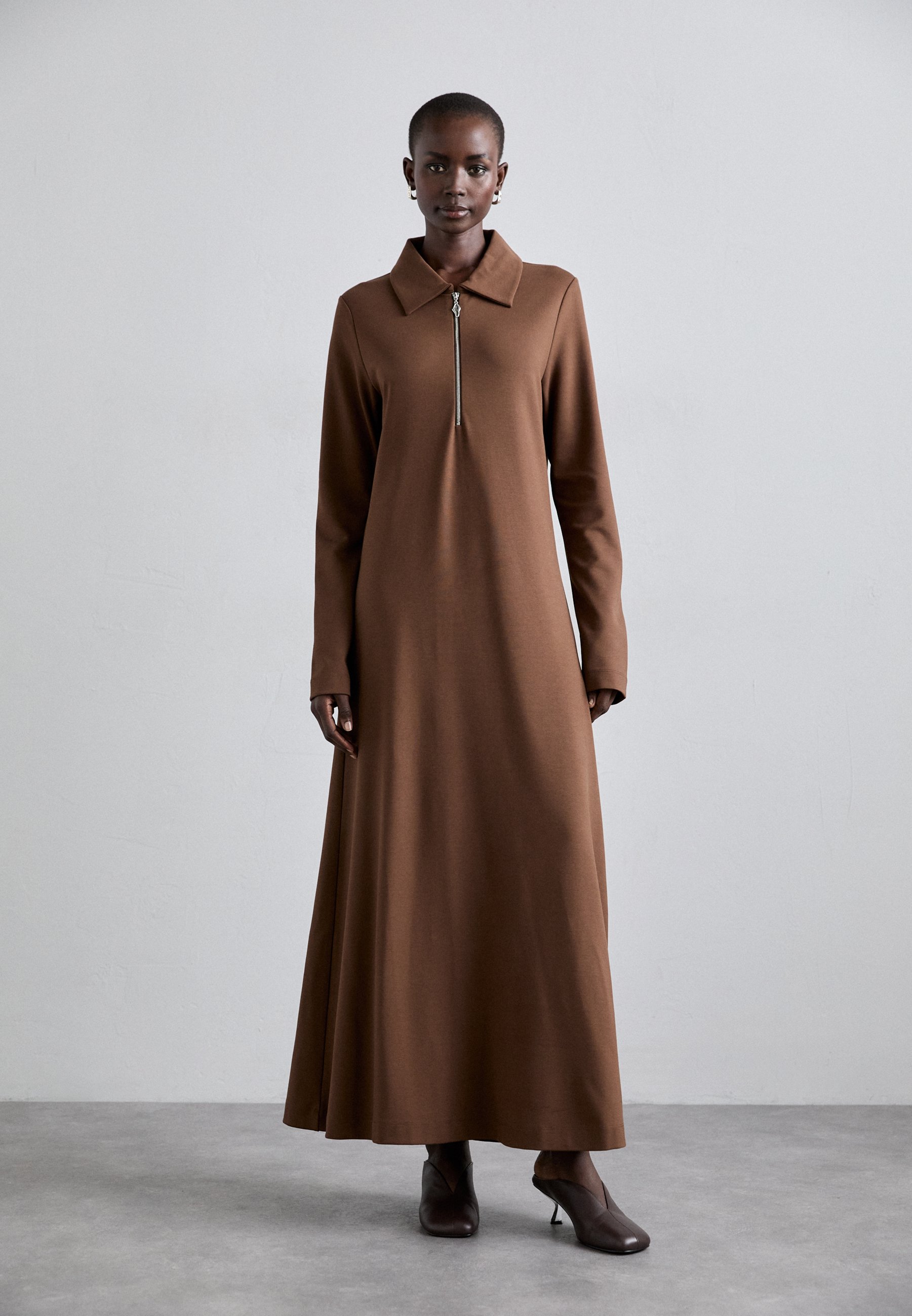Rodebjer CLEMINS - Maxi dress - umber brown/cognac - Zalando.co.uk