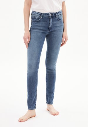 ARMEDANGELS TILLAA - Jeans Skinny Fit - stone wash