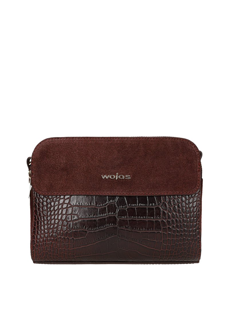 Borsa in pelle marrone con una parte superiore liscia e una texture a coccodrillo nella parte inferiore. Chiusura con zip e logo impresso sulla parte anteriore.