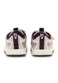 mtng Zapatillas - berry melange