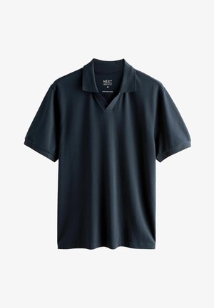 Fekete rövid ujjú póló puha gallérral, V-nyakkivágással és normál szabással, közepes méret, Bangladesben készült.