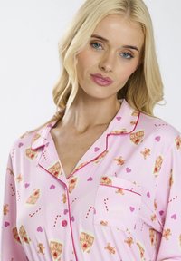 Loungeable CHRISTMAS GINGERBREAD  SET - Conjunto de pijama - pink