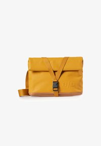 Unausgewählt, mustard