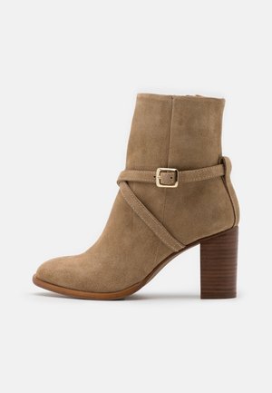 Stiefelette - light brown
