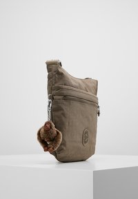 Kipling ARTO  - Umhängetasche - beige
