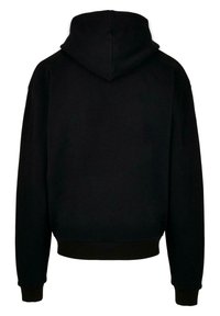 Sudadera negra con capucha amplia, mangas largas, puños y dobladillo acanalados, con una textura suave y un diseño minimalista.
