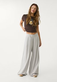 Stradivarius FLOWING WITH DARTS  - Pantalon classique - multicoloured