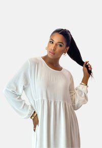 Elara ABAYA - Robe longue - weiß