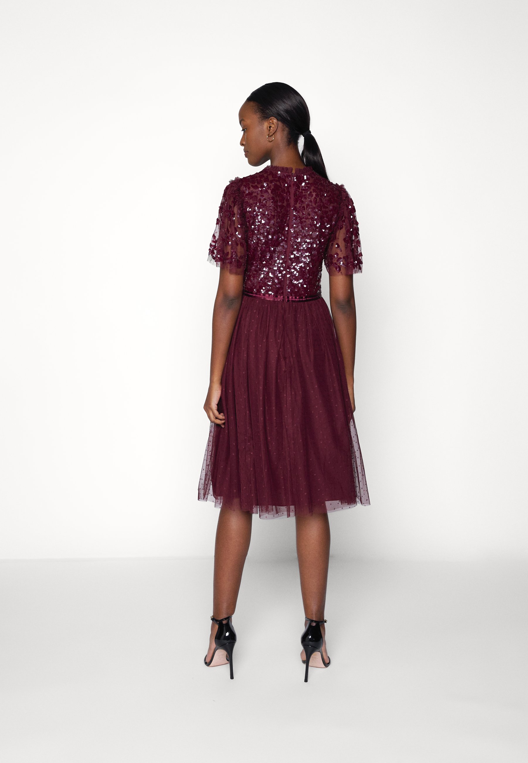 Thread AMALIE BODICE SHORT SLEEVE 