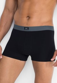 bonprix 3 PACK - Boxerbriefs - schwarz