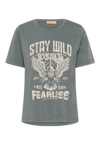 Graues Baumwoll-T-Shirt mit rundem Ausschnitt, kurzen Ärmeln und einem Frontmotiv mit Adler und Text in Creme. Abgenutzter Look.