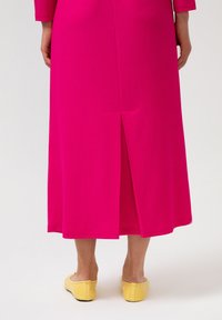 Touché Privé SHOULDER PAD LONG - Sukienka letnia
