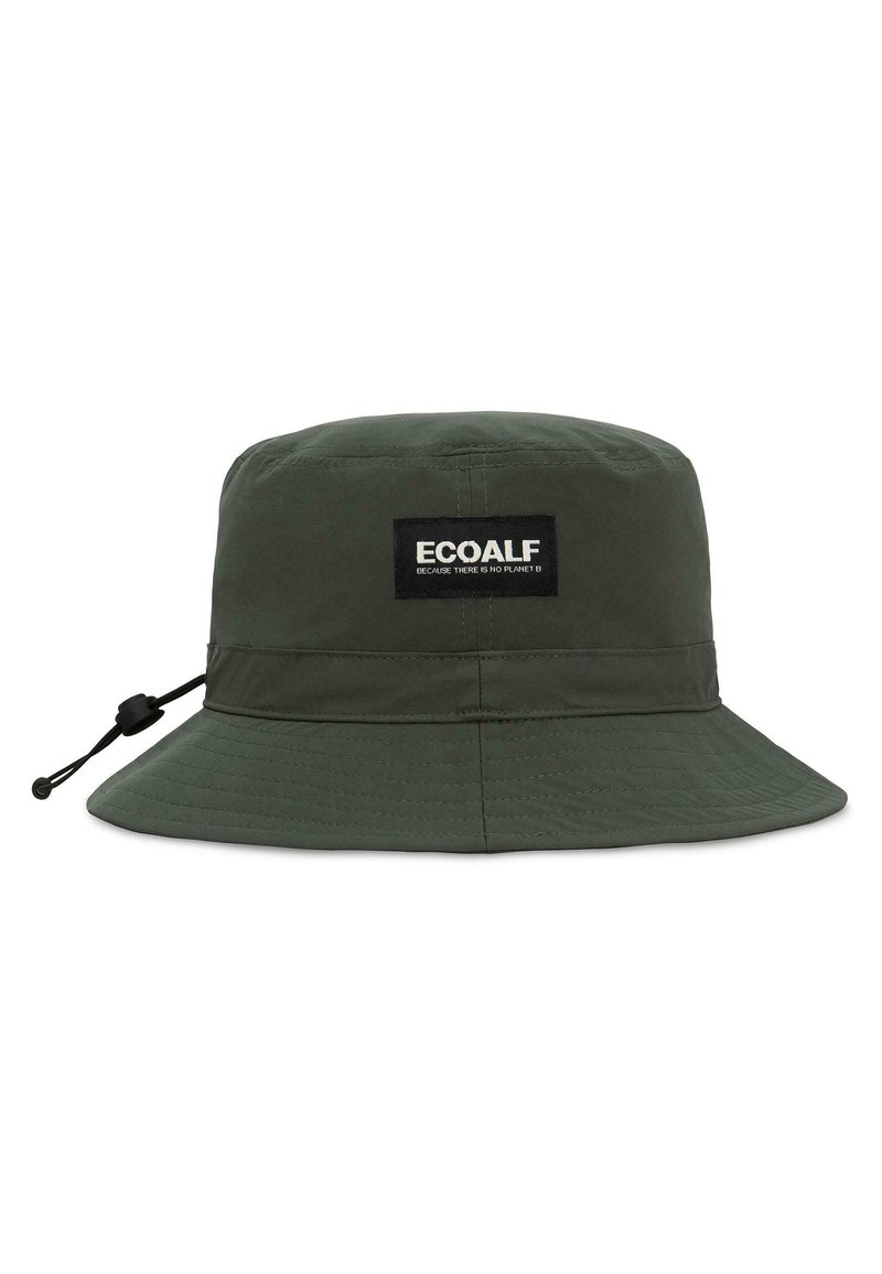 Dunkelgrüner Bucket Hat aus leichtem Stoff. Verfügt über einen breiten Rand, gestickte Details und ein schwarzes Marken-Patch mit weißem Text.