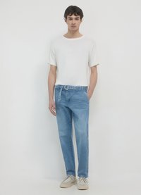 Calliope CON FUSCIACCA - Jeans Tapered Fit - blu denim chiaro
