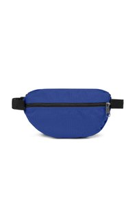 Modrá ledvinka s černým nastavitelným popruhem a přední kapsou na zip na bílém pozadí.