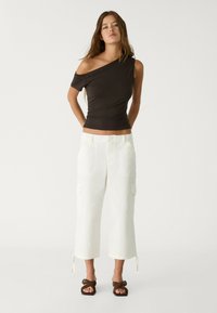 Stradivarius CAPRIS  - Cargobyxor - beige