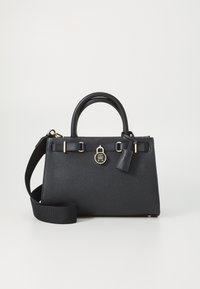 Sort læder håndtaske med struktureret overflade, fast form, dobbelte top-håndtag, aftagelig skulderrem og hardware i gyldent farve.