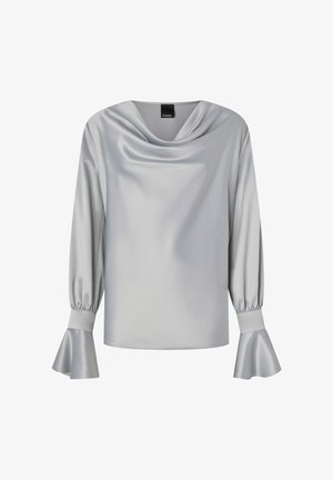 Haut en satin argenté avec un col bénitier drapé, des manches longues et des poignets évasés. Texture lisse et coupe légèrement ample.