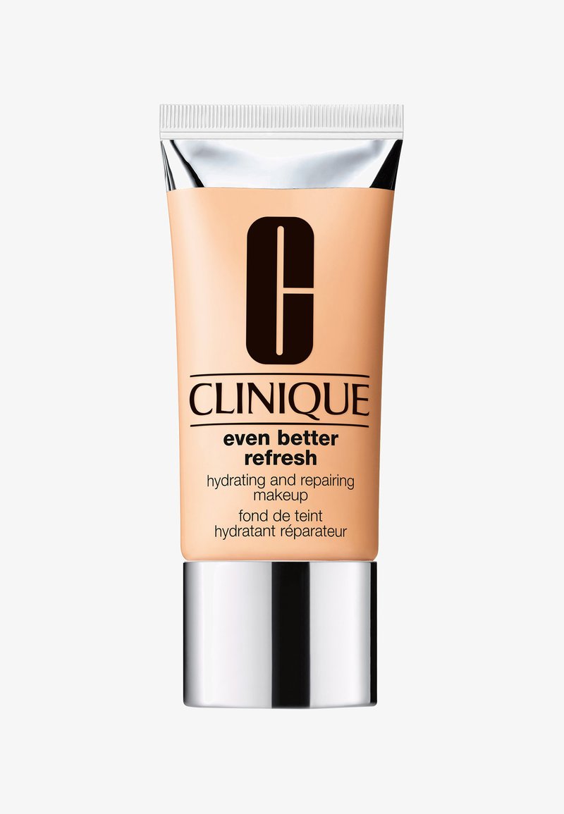Podkład Clinique Even Better Refresh w beżowej tubie z srebrną podstawą. Projekt charakteryzuje się odważnym czarnym napisem i gładką teksturą.