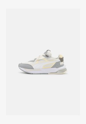 MIRAGE SPORT HACKED UNISEX - Matalavartiset tennarit - ivory glow/white