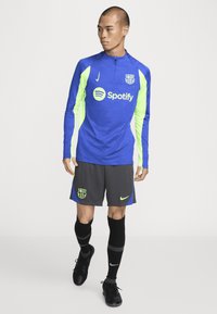 Nike Performance FC BARCELONA NIKE DF STRIKE DRILL TOP THIRD PRE-MATCH - Klub merchandise - old royal old royal lime blast lime blast