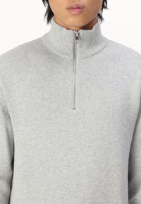 Jack & Jones PREMIUM JPRBLAMILANO HALF ZIP - Džemperis - light grey melange
