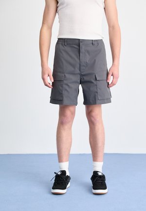 Carhartt WIP BALTO  - Shorts - graphite