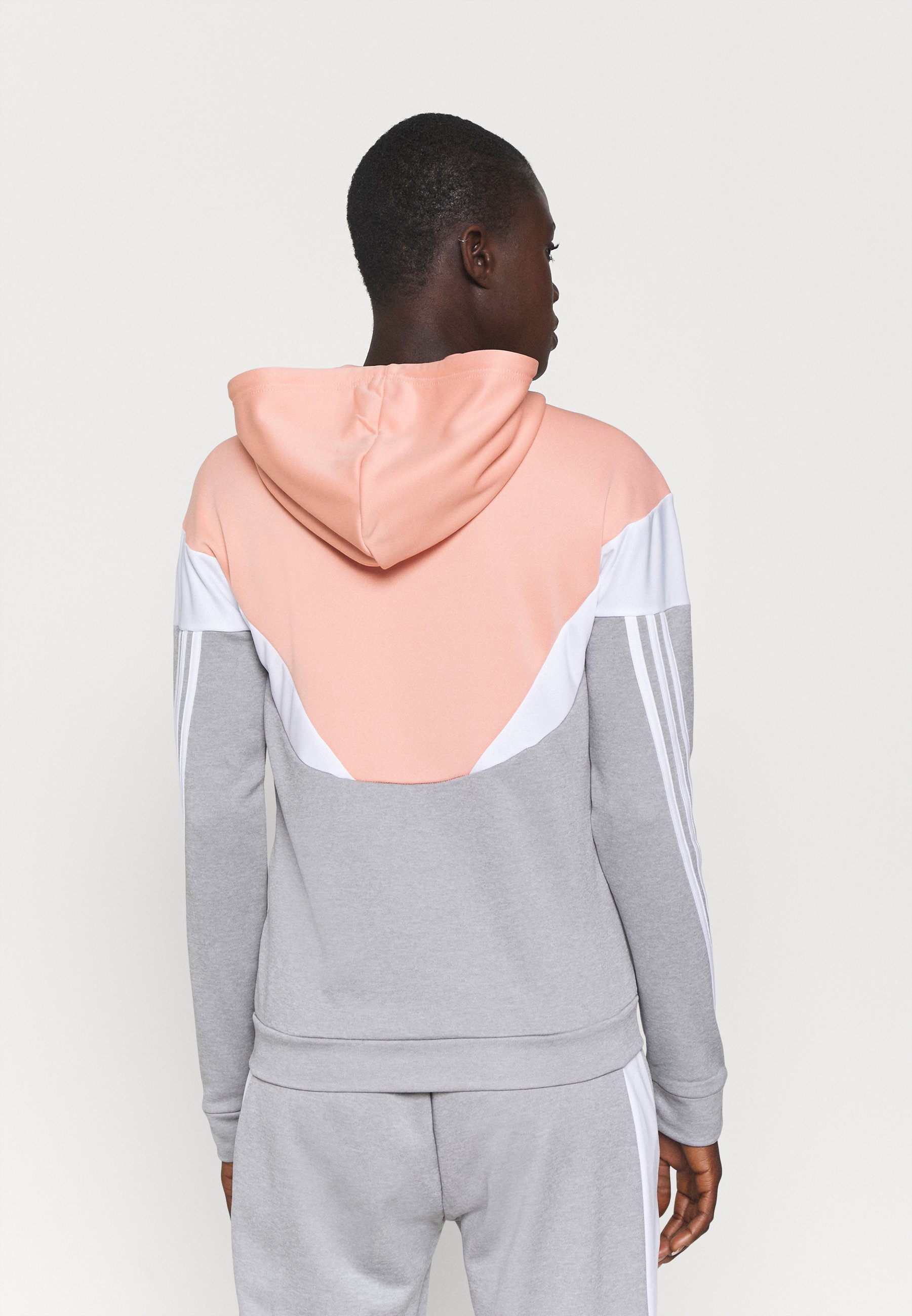 nike performance colorblock graphic